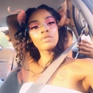 Meet your Posher, Mikaylah